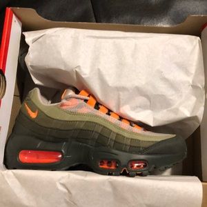 NIKE Air Max 95 Neutral Olive